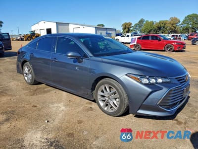 Czwarte zdjęcie samochodu z boku: 2021 TOYOTA AVALON XLE VIN:4T1JZ1FB2MU070926 - miniatura