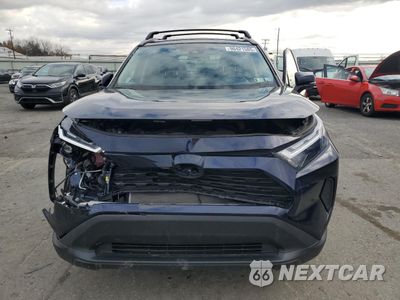 Piąte zdjęcie samochodu w środku: 2024 TOYOTA RAV4 XLE VIN:2T3RWRFV3RW209612 - miniatura