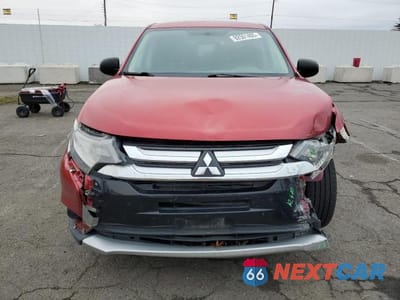 Piąte zdjęcie samochodu w środku: 2017 MITSUBISHI OUTLANDER ES VIN:JA4AZ2A39HZ028542 - miniatura