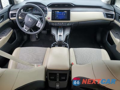 Zdjęcie 8 z 13 samochodu: 2018 HONDA CLARITY VIN:JHMZC5F10JC005631 - miniatura