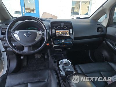 Zdjęcie 9 z 10 samochodu: 2015 NISSAN LEAF S VIN:1N4AZ0CP3FC321630 - miniatura