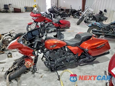 Trzecie zdjęcie samochodu z tyłu: 2024 HARLEY-DAVIDSON FLTRX VIN:1HD1KH710RB605115 - miniatura