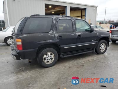 Trzecie zdjęcie samochodu z tyłu: 2001 CHEVROLET TAHOE K1500 VIN:1GNEK13T71J255341 - miniatura