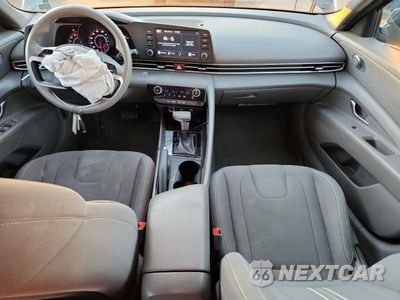Zdjęcie 8 z 16 samochodu: 2021 HYUNDAI ELANTRA SEL VIN:5NPLM4AG1MH041573 - miniatura