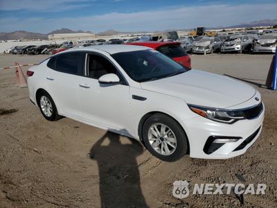 Czwarte zdjęcie samochodu z boku: 2019 KIA OPTIMA LX VIN:5XXGT4L3XKG276237 - miniatura