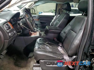 Zdjęcie 7 z 13 samochodu: 2013 CHEVROLET SUBURBAN K1500 LTZ VIN:1GNSKKE75DR313428 - miniatura