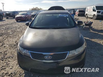 Piąte zdjęcie samochodu w środku: 2012 KIA FORTE EX VIN:KNAFU4A27C5478359 - miniatura