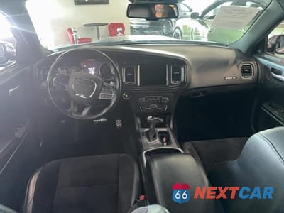 Zdjęcie 9 z 10 samochodu: 2020 DODGE CHARGER SCAT PACK VIN:2C3CDXGJ4LH247969 - miniatura