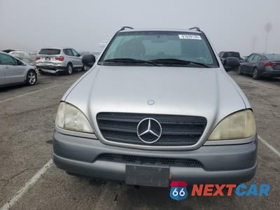 Piąte zdjęcie samochodu w środku: 1998 MERCEDES-BENZ ML 320 VIN:4JGAB54E8WA027964 - miniatura