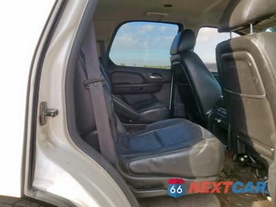 Zdjęcie 10 z 12 samochodu: 2010 CADILLAC ESCALADE VIN:1GYUKAEF3AR196411 - miniatura