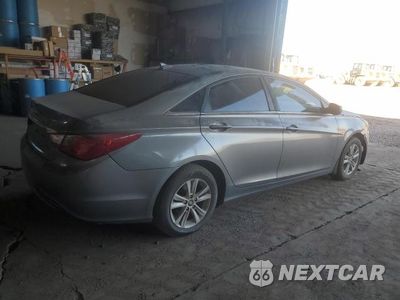 Trzecie zdjęcie samochodu z tyłu: 2017 HYUNDAI SONATA GLS VIN:5NPEB4AC4DH680865 - miniatura