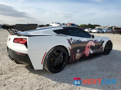 Trzecie zdjęcie samochodu z tyłu: 2016 CHEVROLET CORVETTE STINGRAY 1LT VIN:1G1YA2D79G5114474 - miniatura