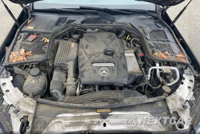 Zdjęcie 7 z 11 samochodu: 2015 MERCEDES-BENZ C 300 4MATIC VIN:55SWF4KB1FU033791 - miniatura