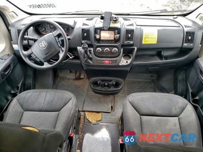Zdjęcie 8 z 13 samochodu: 2020 RAM PROMASTER DELIVERY VAN VIN:3C6URVJG9LE133942 - miniatura
