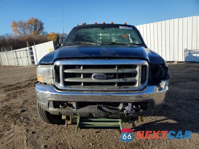 Piąte zdjęcie samochodu w środku: 2000 FORD F350 SUPER DUTY VIN:1FTWW33F0YEB26836 - miniatura