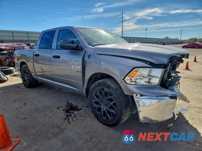 Czwarte zdjęcie samochodu z boku: 2022 RAM 1500 CLASSIC SLT VIN:1C6RR6LGXNS198128 - miniatura