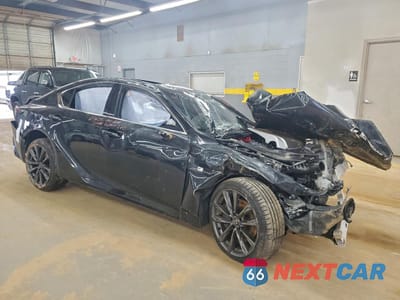 Czwarte zdjęcie samochodu z boku: 2023 LEXUS IS VIN:JTHGZ1B24P5063817 - miniatura