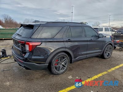 Trzecie zdjęcie samochodu z tyłu: 2025 FORD EXPLORER ST VIN:1FMWK8GC9SGC90568 - miniatura