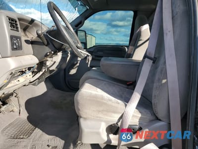 Zdjęcie 7 z 12 samochodu: 2000 FORD F250 SUPER DUTY VIN:1FTNX21FXYED10817 - miniatura