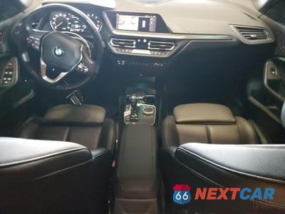 Zdjęcie 8 z 12 samochodu: 2021 BMW 228I VIN:WBA53AK00M7H71930 - miniatura