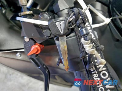 Zdjęcie 8 z 10 samochodu: 2023 KAWASAKI ZX636 K VIN:JKBZXJH14PA016573 - miniatura