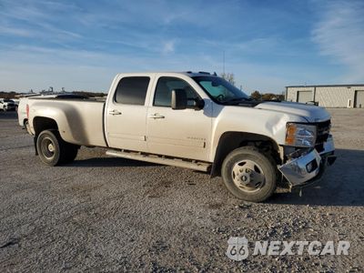 Czwarte zdjęcie samochodu z boku: 2012 CHEVROLET SILVERADO K3500 LTZ VIN:1GC4K1CG5CF223680 - miniatura