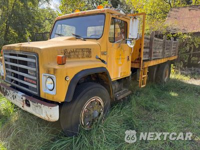 Drugie zdjęcie samochodu z przodu: 1987 INTERNATIONAL 1954 FLATBED TRUCK VIN:1HTLDTVNXHH472598 - miniatura