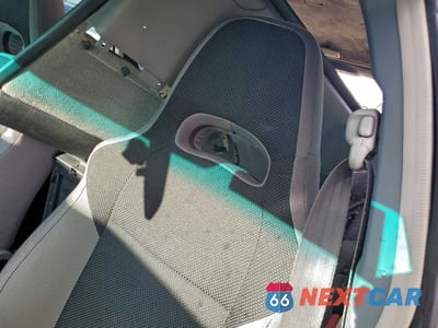 Zdjęcie 10 z 15 samochodu: 2000 SUBARU LEGACY OUTBACK VIN:4S3BH6657Y7621570 - miniatura