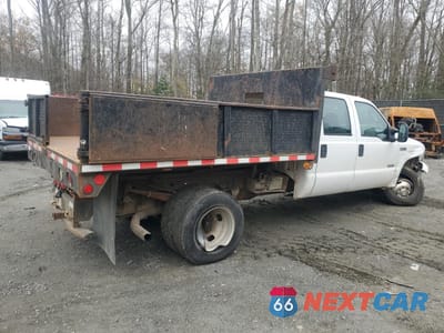 Trzecie zdjęcie samochodu z tyłu: 2006 FORD F350 SUPER DUTY VIN:1FDWW37P06EB42921 - miniatura