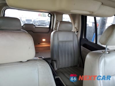 Zdjęcie 10 z 13 samochodu: 2004 LINCOLN AVIATOR VIN:5LMEU88H84ZJ07567 - miniatura