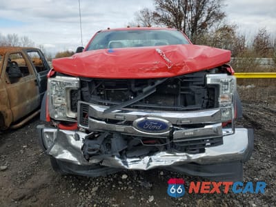 Piąte zdjęcie samochodu w środku: 2019 FORD F550 SUPER DUTY ROLLBACK TRUCK VIN:1FDUF5HY8KDA07938 - miniatura