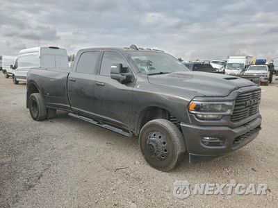 Czwarte zdjęcie samochodu z boku: 2023 RAM 3500 LARAMIE VIN:3C63RRJL0PG522172 - miniatura
