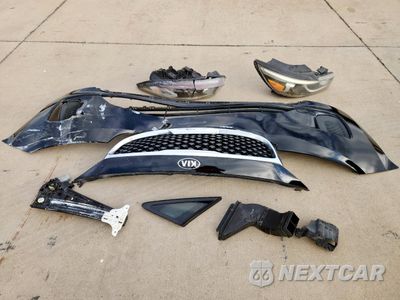 Zdjęcie 13 z 16 samochodu: 2016 KIA SEDONA LX VIN:KNDMB5C18G6111108 - miniatura