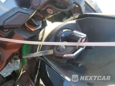 Zdjęcie 8 z 10 samochodu: 2022 KAWASAKI ZR1000 L VIN:JKAZRCL10NA001082 - miniatura