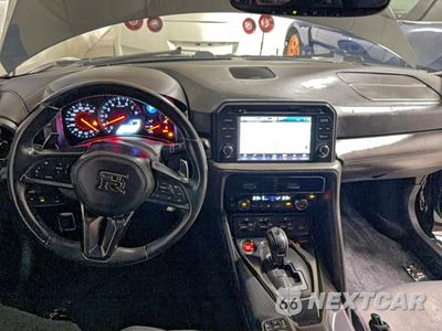 Zdjęcie 9 z 14 samochodu: 2019 NISSAN GT-R PURE VIN:JN1AR5EF3KM750074 - miniatura
