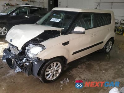 2013 KIA SOUL + KNDJT2A64D7547862 - główne zdjęcie licytacji z USA - miniatura