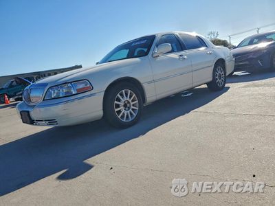 2007 LINCOLN TOWN CAR SIGNATURE 1LNHM81V87Y605102 - główne zdjęcie licytacji z USA - miniatura