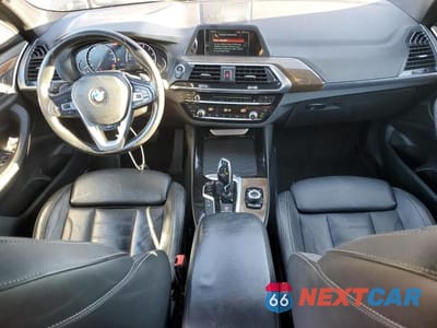 Zdjęcie 8 z 13 samochodu: 2018 BMW X3 XDRIVE30I VIN:5UXTR9C59JLD65096 - miniatura
