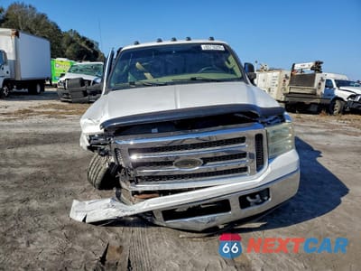 Piąte zdjęcie samochodu w środku: 2005 FORD F350 SUPER DUTY VIN:1FTWX32P15EB01236 - miniatura