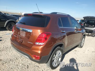 Trzecie zdjęcie samochodu z tyłu: 2019 CHEVROLET TRAX PREMIER VIN:3GNCJRSB6KL276502 - miniatura