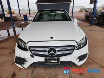 Piąte zdjęcie samochodu w środku: 2020 MERCEDES-BENZ E 350 VIN:WDDZF8DB4LA709888 - miniatura