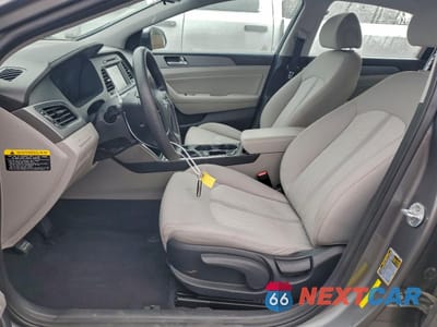 Zdjęcie 7 z 12 samochodu: 2017 HYUNDAI SONATA HYBRID VIN:KMHE24L18HA059469 - miniatura