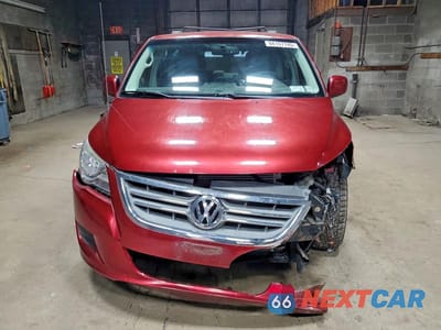 Piąte zdjęcie samochodu w środku: 2011 VOLKSWAGEN ROUTAN SE VIN:2V4RW3DG8BR668318 - miniatura