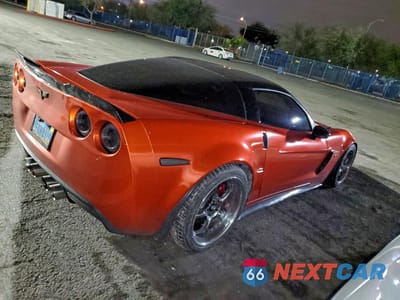 Trzecie zdjęcie samochodu z tyłu: 2006 CHEVROLET CORVETTE Z06 VIN:1G1YY26E865101351 - miniatura