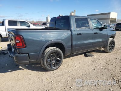 Trzecie zdjęcie samochodu z tyłu: 2026 RAM 1500 LARAMIE VIN:1C6SRFJP9TN191204 - miniatura