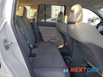 Zdjęcie 11 z 15 samochodu: 2007 JEEP COMPASS VIN:1J8FT470X7D378501 - miniatura