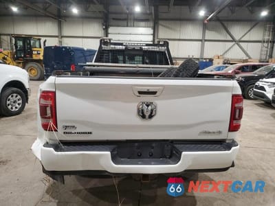 Zdjęcie 6 z 12 samochodu: 2020 RAM 3500 BIG HORN VIN:3C63RRHLXLG232845 - miniatura