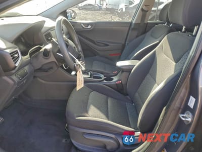 Zdjęcie 7 z 12 samochodu: 2018 HYUNDAI IONIQ BLUE VIN:KMHC65LC3JU068474 - miniatura