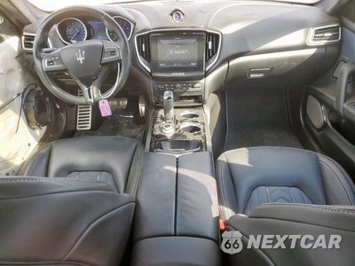 Zdjęcie 8 z 13 samochodu: 2019 MASERATI GHIBLI S VIN:ZAM57YSL0K1312741 - miniatura