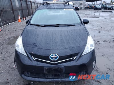 Piąte zdjęcie samochodu w środku: 2012 TOYOTA PRIUS V VIN:JTDZN3EU3C3184410 - miniatura